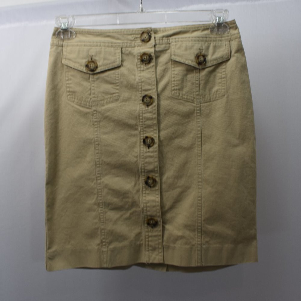JONES NEW YORK SIGNATURE KHAKI BUTTON SKIRT SIZE 4